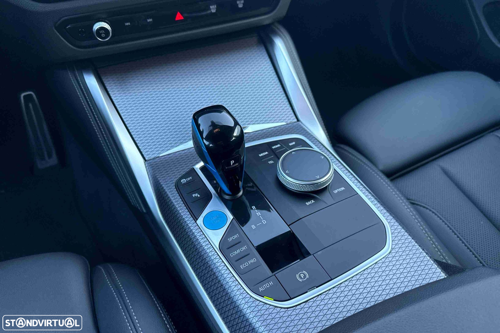 BMW i4 eDrive40 Desportiva M - 7