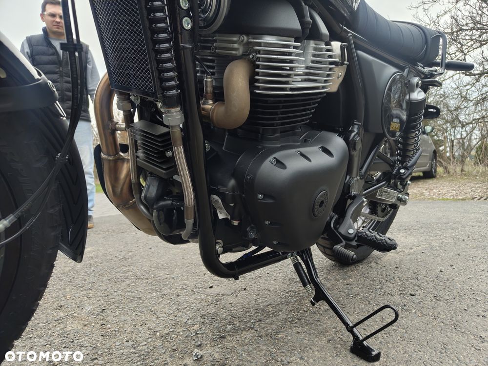 Royal Enfield Bear 650 - 15