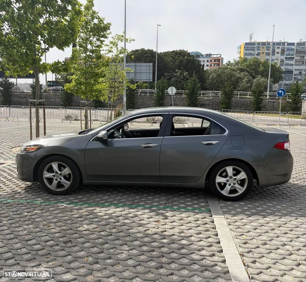 Honda Accord - 2