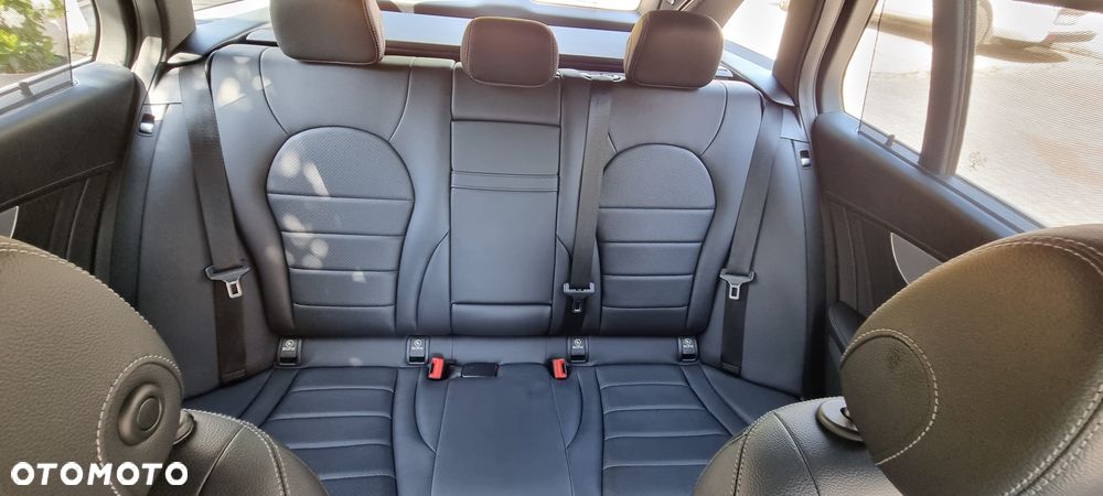 Mercedes-Benz Klasa C 200 T 7G-TRONIC AMG Line - 40