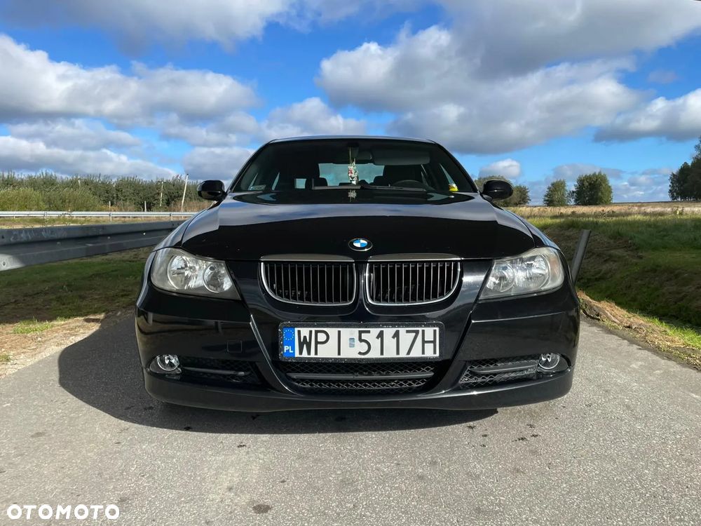 BMW Seria 3 318d - 3