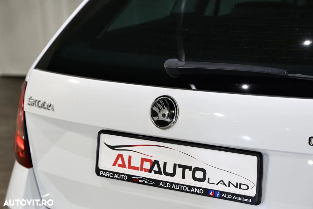 Skoda Octavia 1.6 TDI DSG Ambition - 19