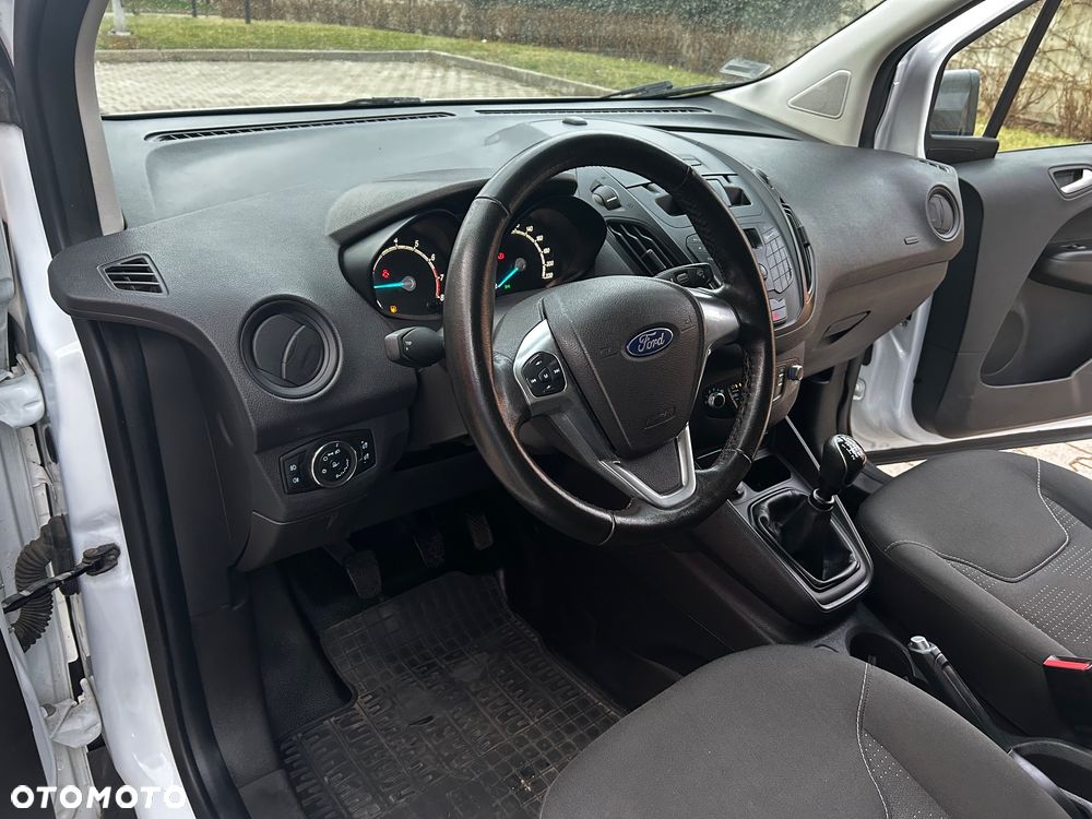 Ford Courier - 11