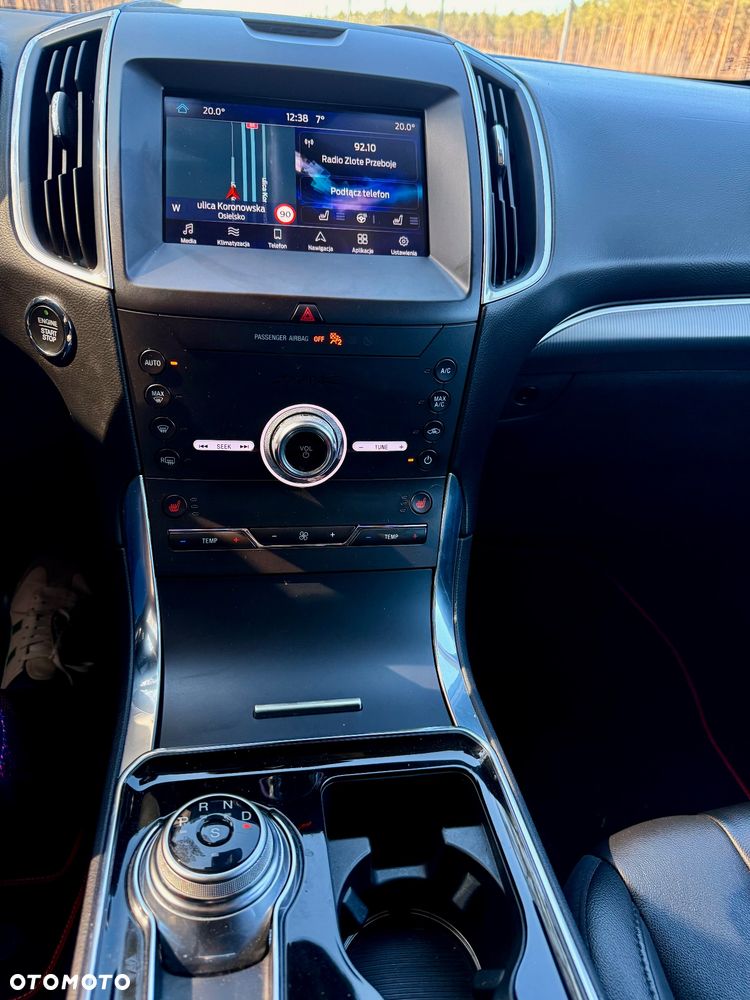 Ford Edge - 4