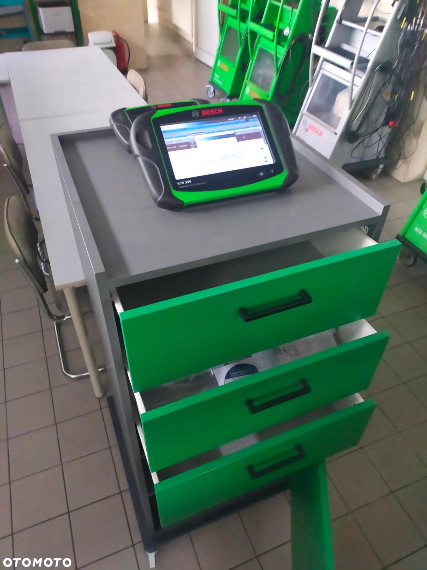 Szafka tester usterek Bosch Regał Bosch - 10