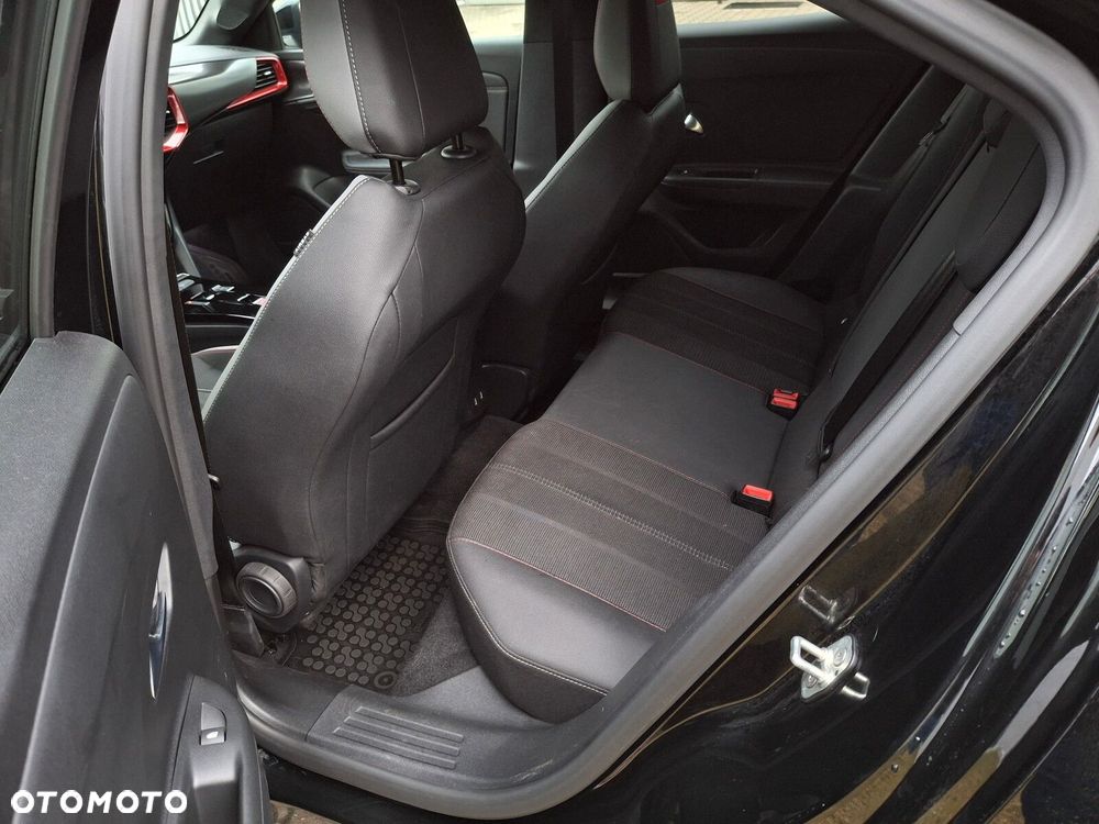 Opel Mokka 1.2 T GS Line S&S - 11