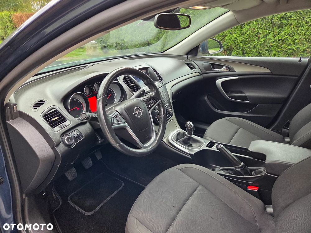 Opel Insignia 1.6 Turbo Edition - 11