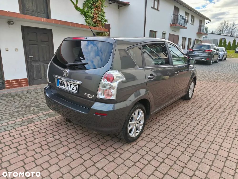 Toyota Corolla Verso 1.8 Team - 12