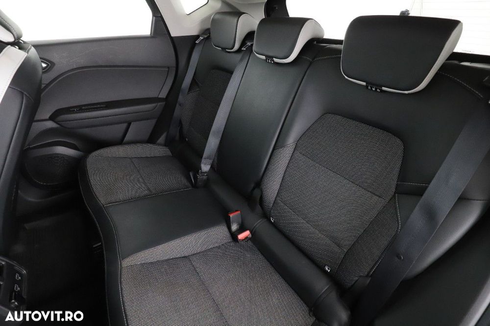 Renault Captur - 17