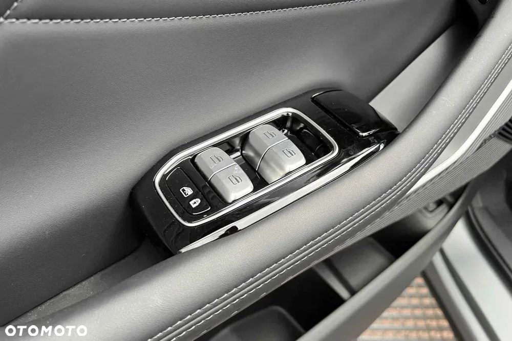Omoda 9 1.5 Super Hybrid Exclusive AWD - 21