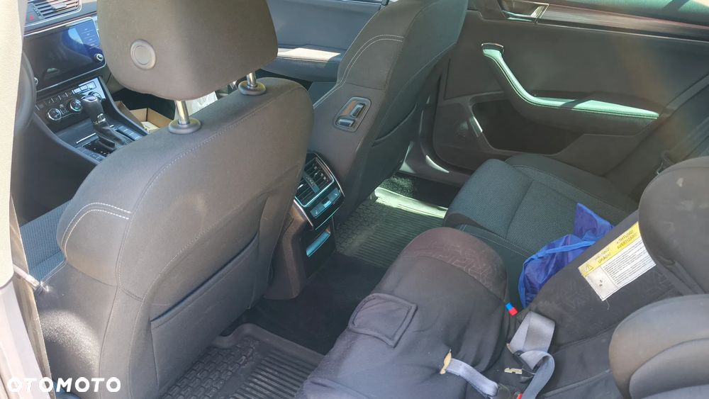 Skoda Superb 2.0 TDI Style DSG - 14