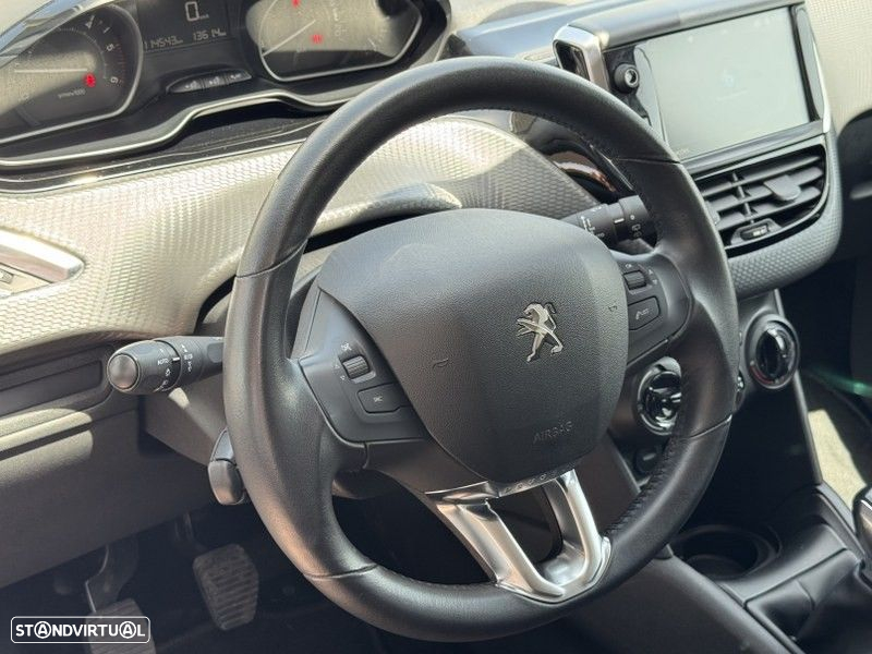 Peugeot 208 1.5 BlueHDi Signature - 5