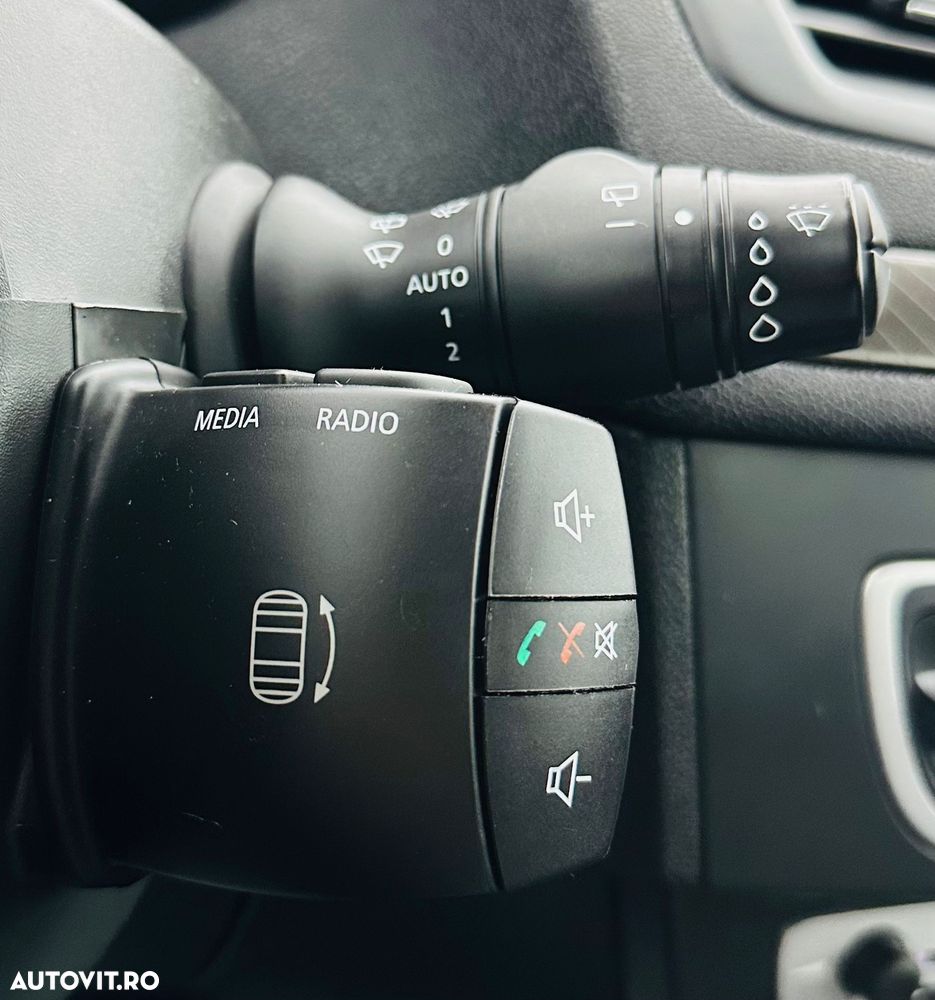 Renault Megane ENERGY dCi 110 Start & Stop Expression - 27