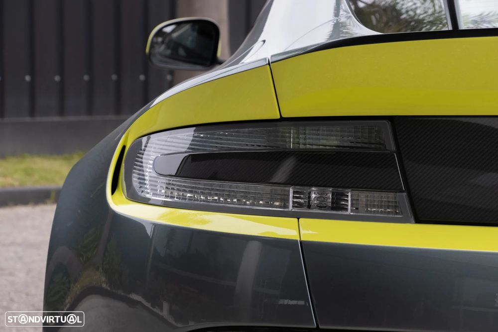 Aston Martin Vantage Coupe GT8 - 35