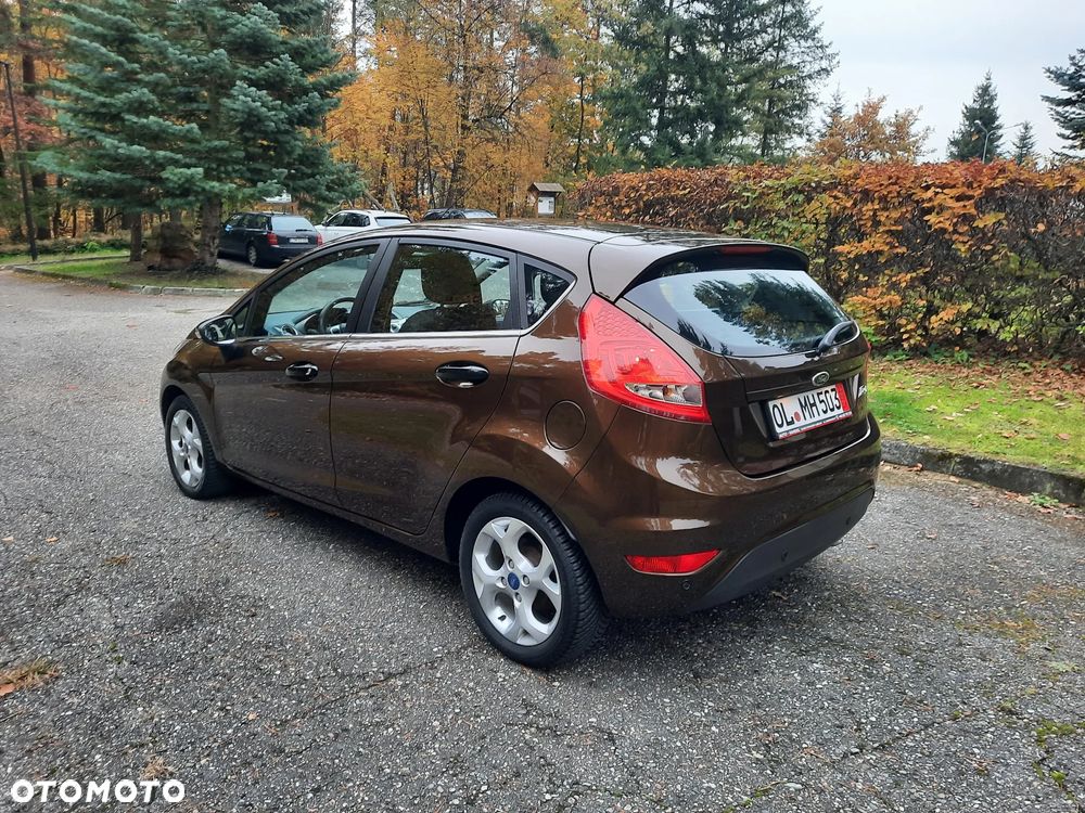 Ford Fiesta - 10
