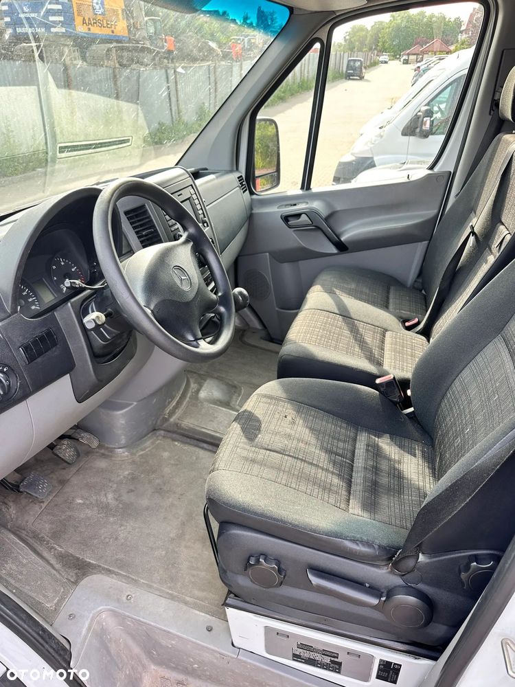 Mercedes-Benz Sprinter - 7
