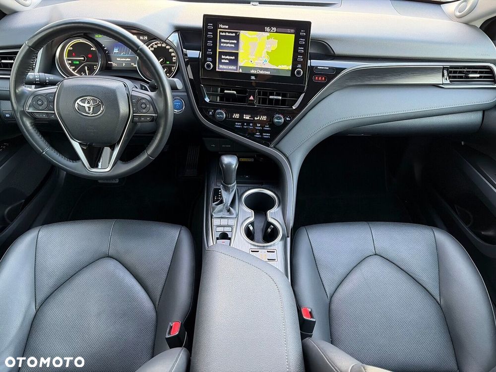 Toyota Camry 2.5 Hybrid Executive CVT - 10