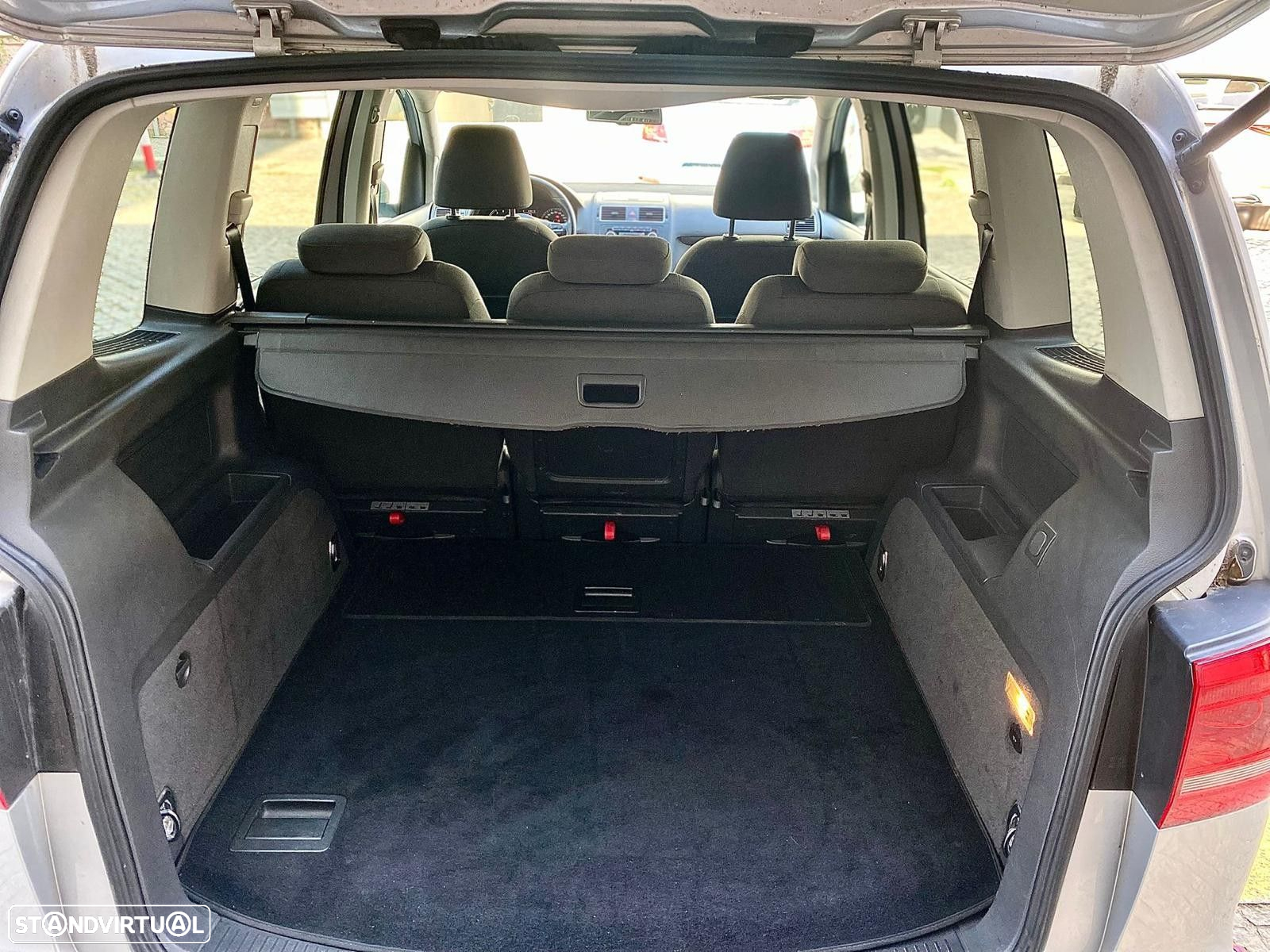 VW Touran 1.4 TSI EcoFuel DSG Comfortline - 34