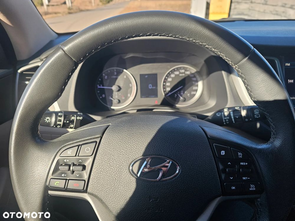 Hyundai Tucson 1.7 CRDI BlueDrive Style 2WD - 15