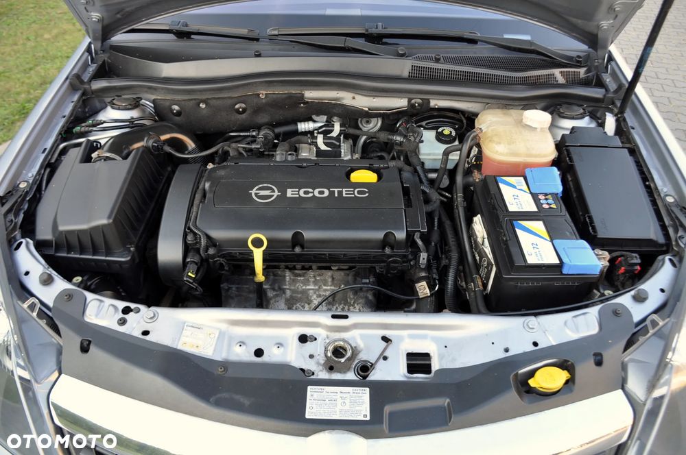 Opel Astra 1.6 Edition 111 Jahre - 40