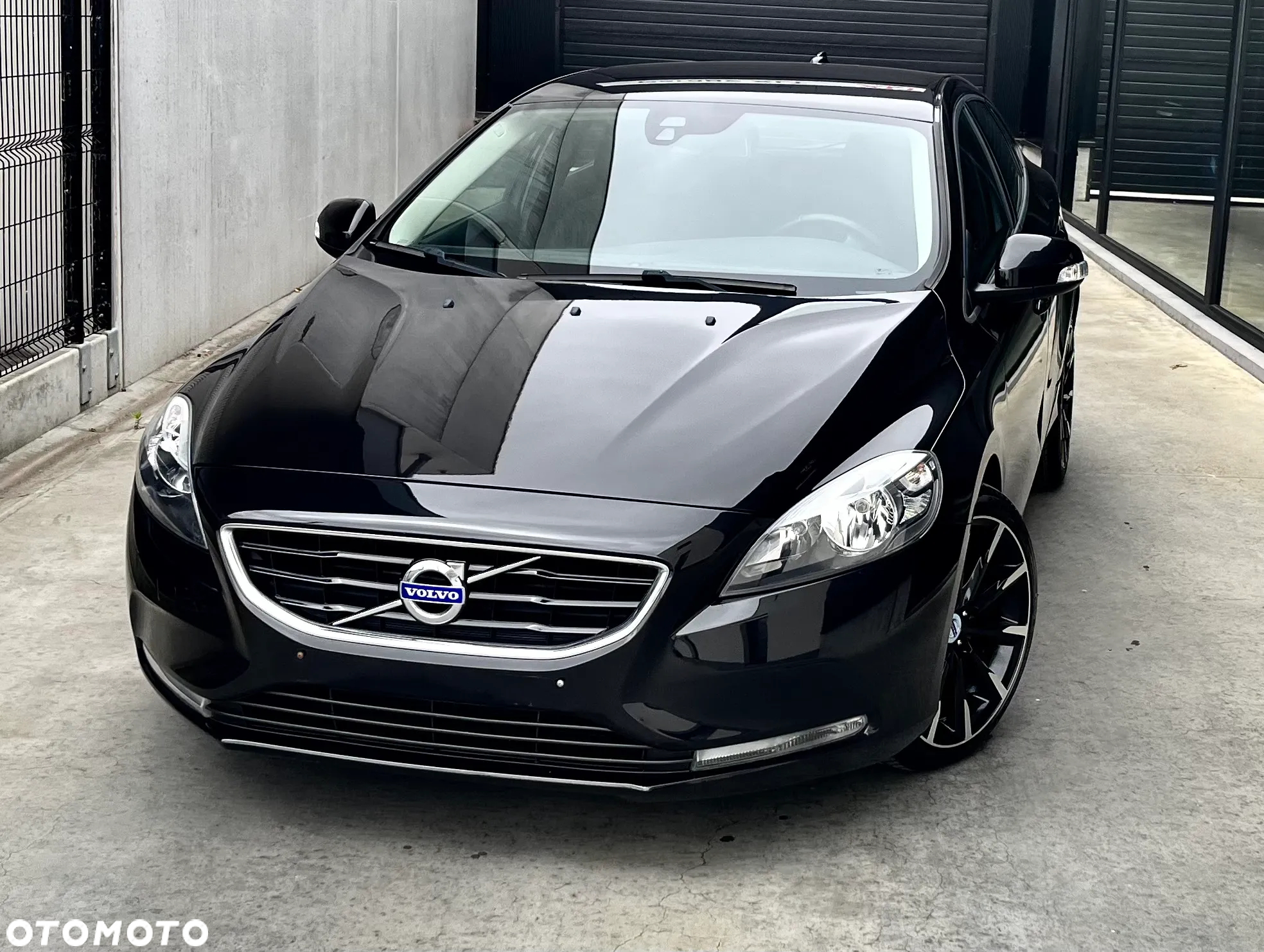 Volvo V40 D2 - 10