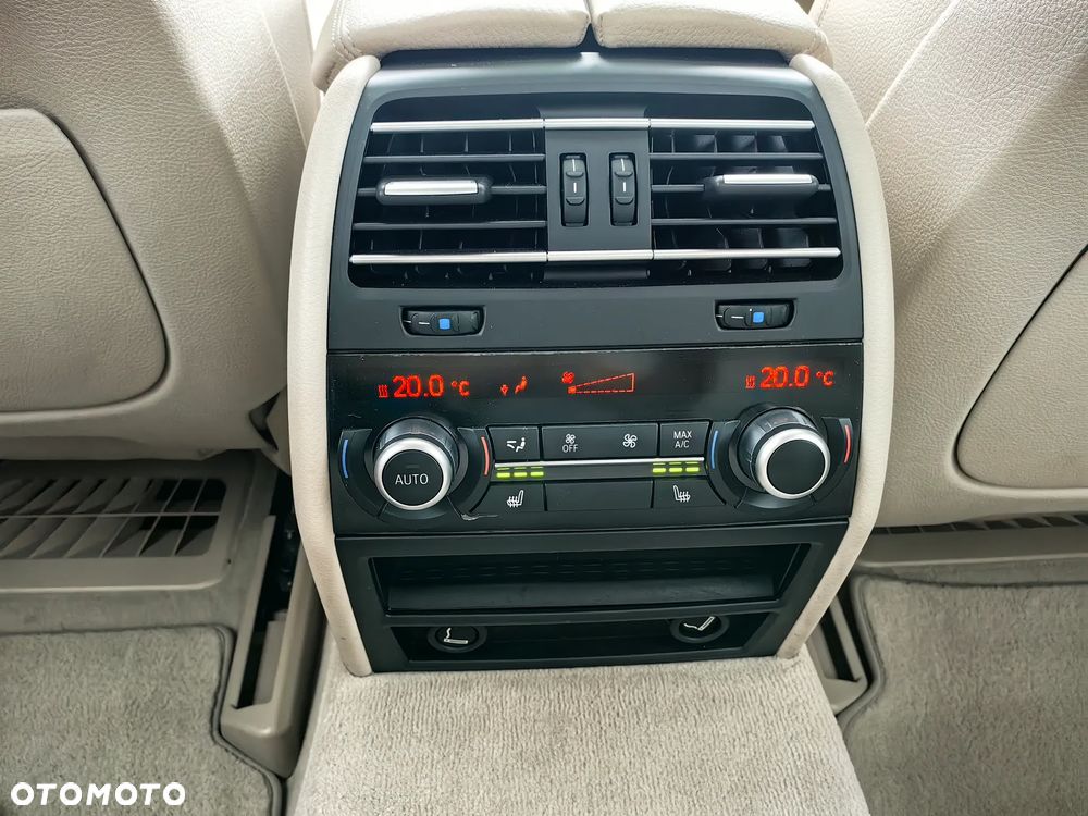 BMW Seria 7 - 31