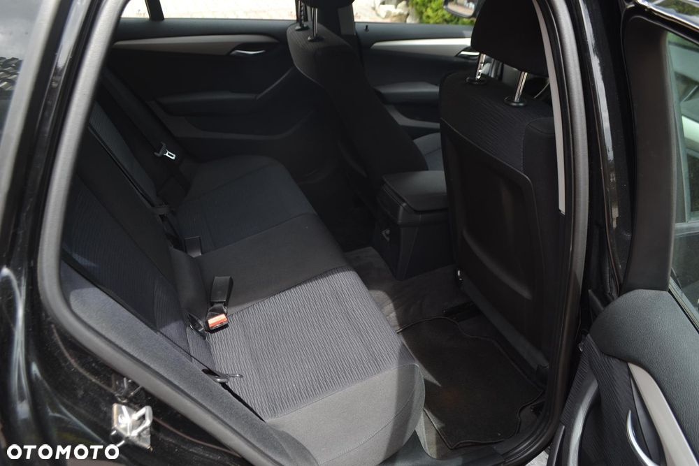 BMW X1 xDrive18d xLine - 14
