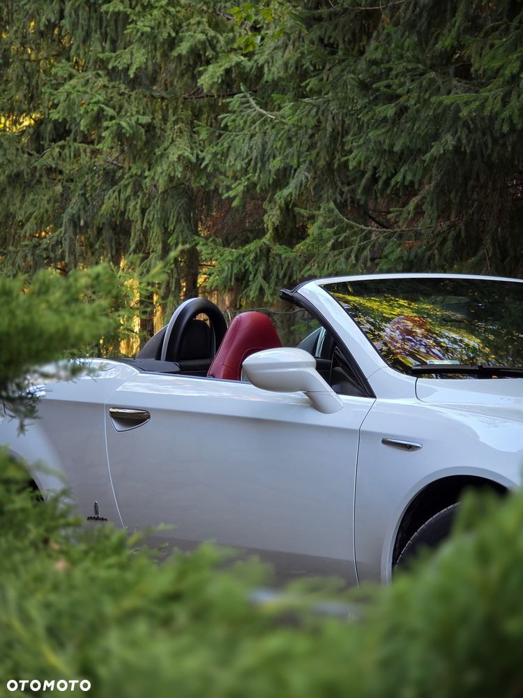 Alfa Romeo Spider 2.0JTDM - 5