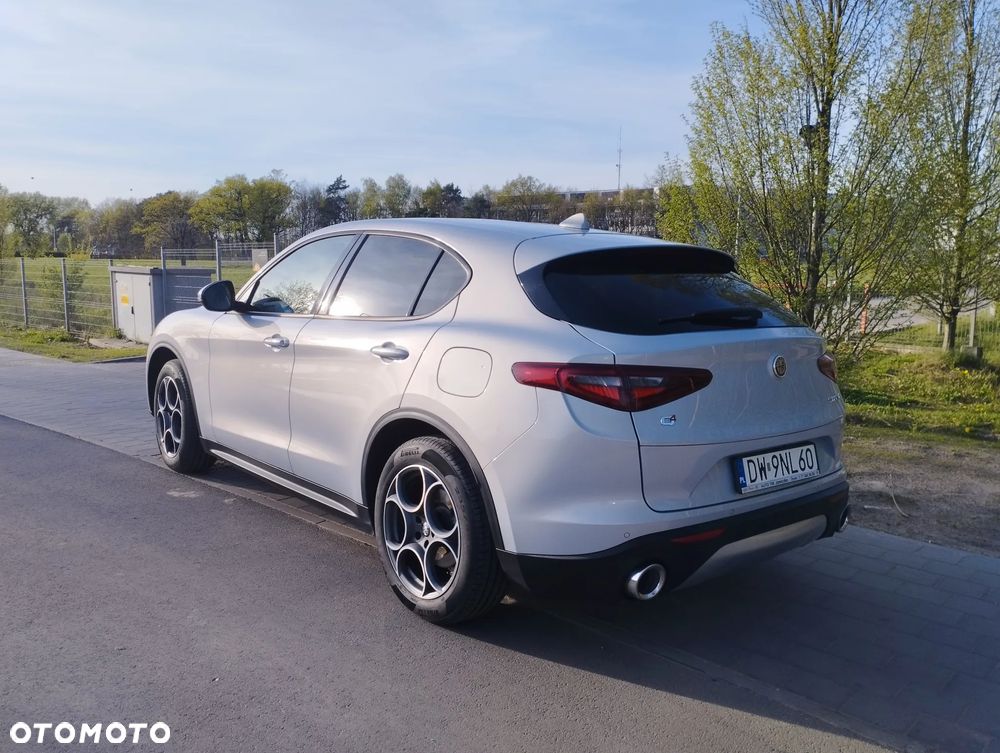 Alfa Romeo Stelvio 2.0 Turbo Sprint Q4 - 5