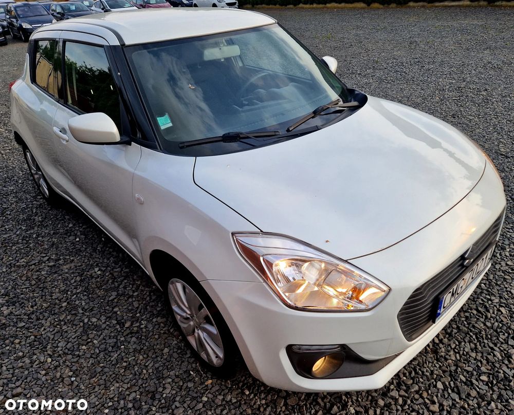 Suzuki Swift 1.2 Premium Plus - 6