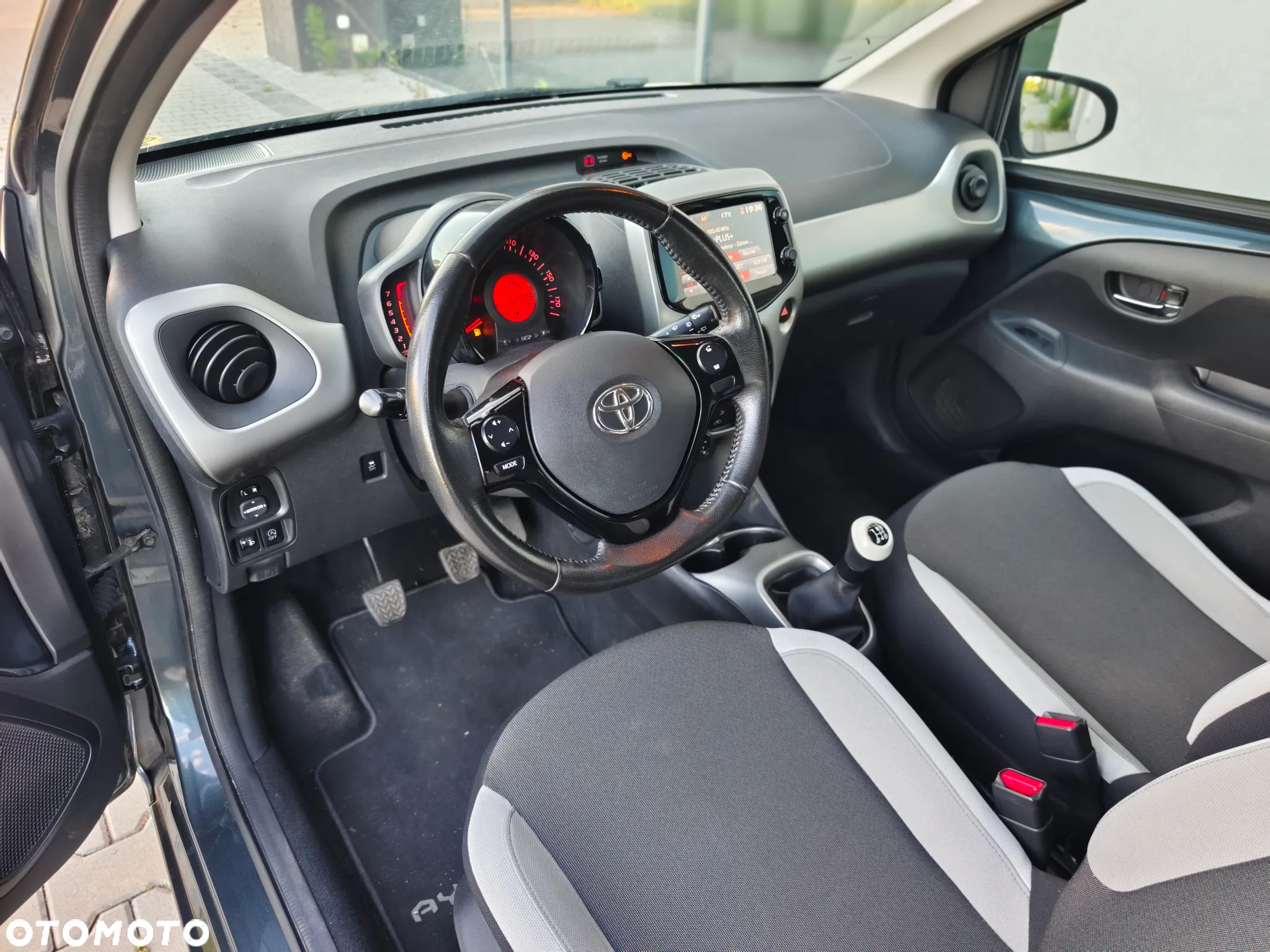 Toyota Aygo 1.0 VVT-i JBL Edition - 5