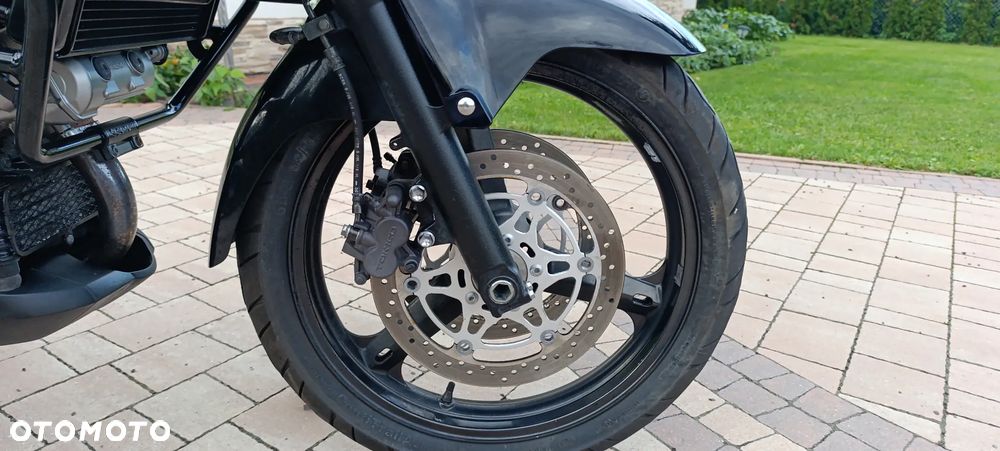 Suzuki V-STROM - 31
