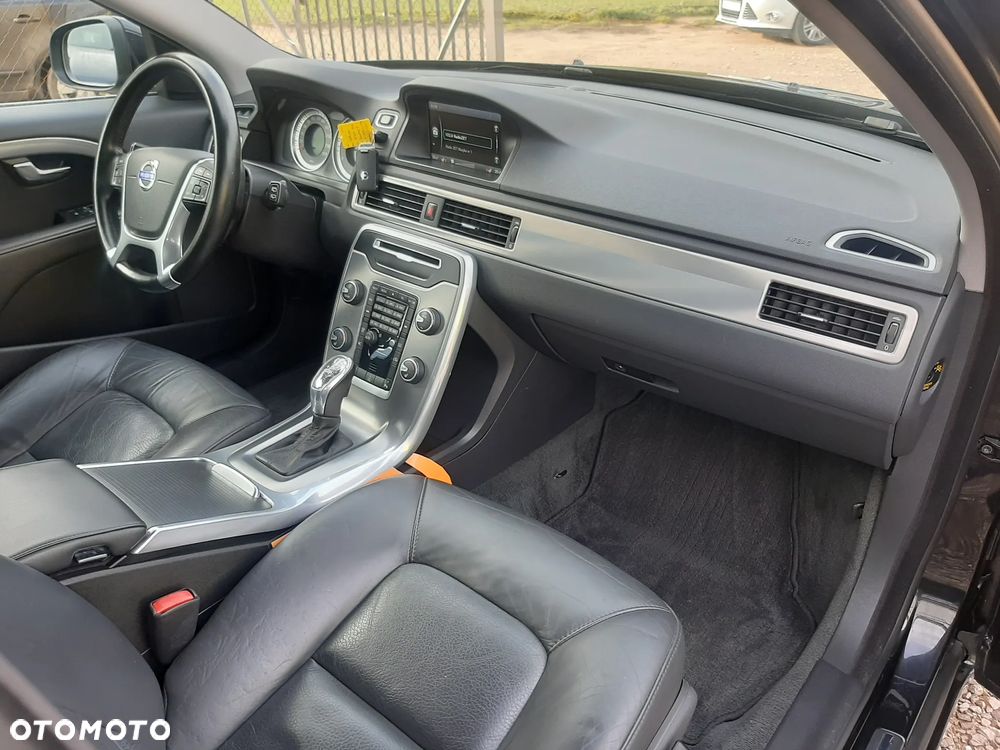 Volvo V70 D4 Geartronic Summum - 22