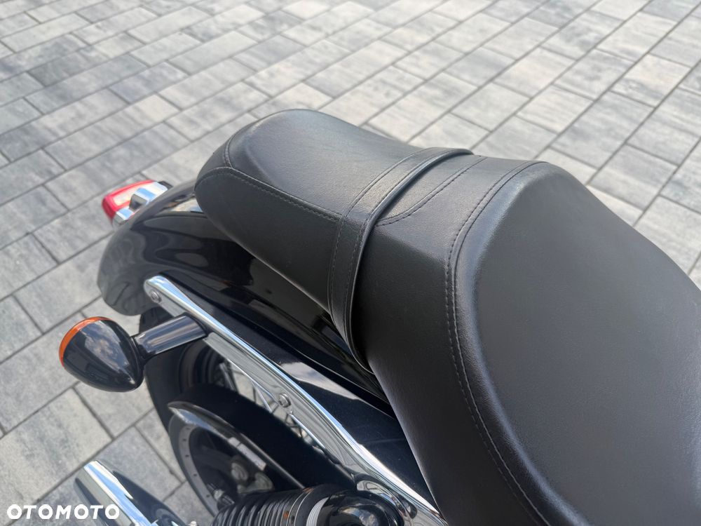 Harley-Davidson Sportster Custom 1200C - 9
