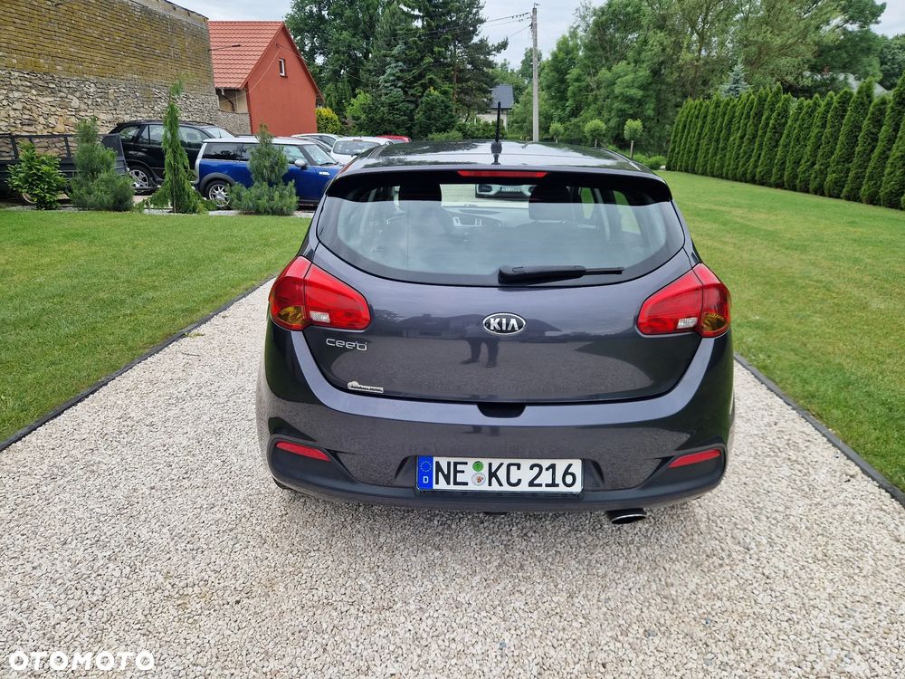 Kia Ceed 1.4 CVVT Attract plus - 12