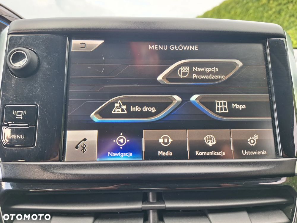 Peugeot 2008 1.6 e-HDi Allure S&S - 15