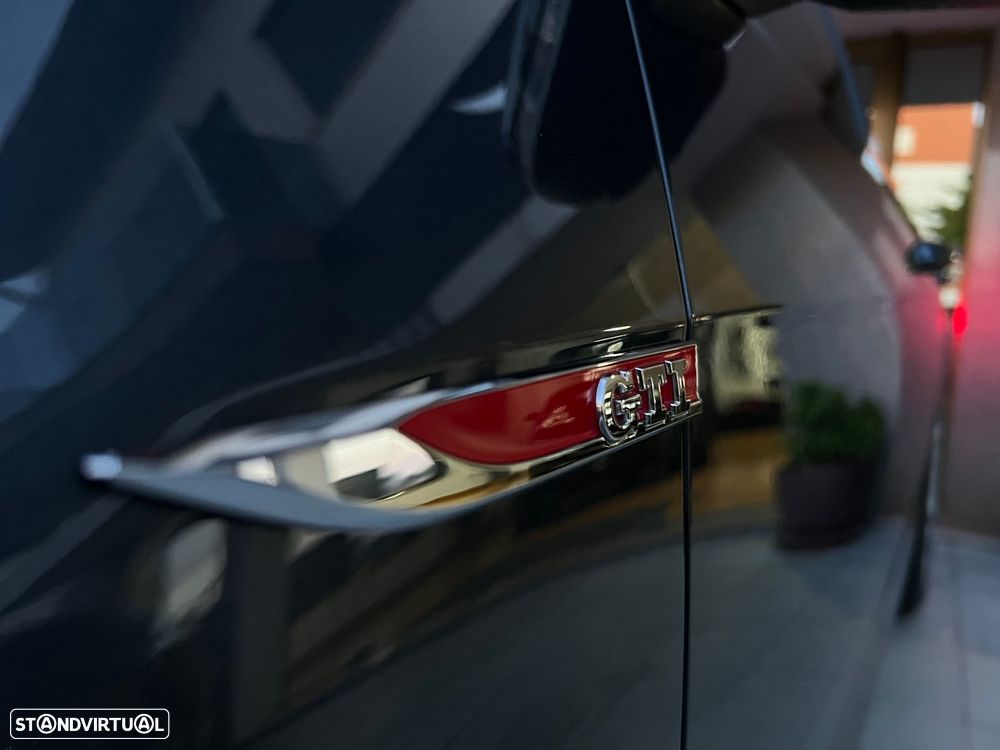 VW Golf 2.0 TSI GTI DSG Performance - 13