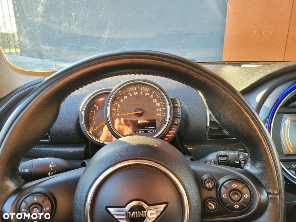 MINI Clubman Cooper D - 10