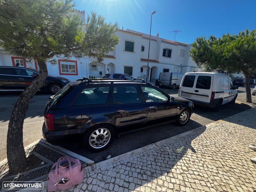 Audi A4 Avant 1.9 TDI Attraction - 1