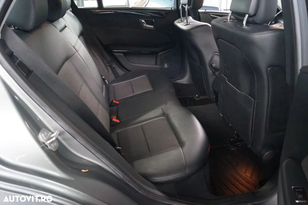 Mercedes-Benz E 250 CGI BlueEfficiency Automatik - 8