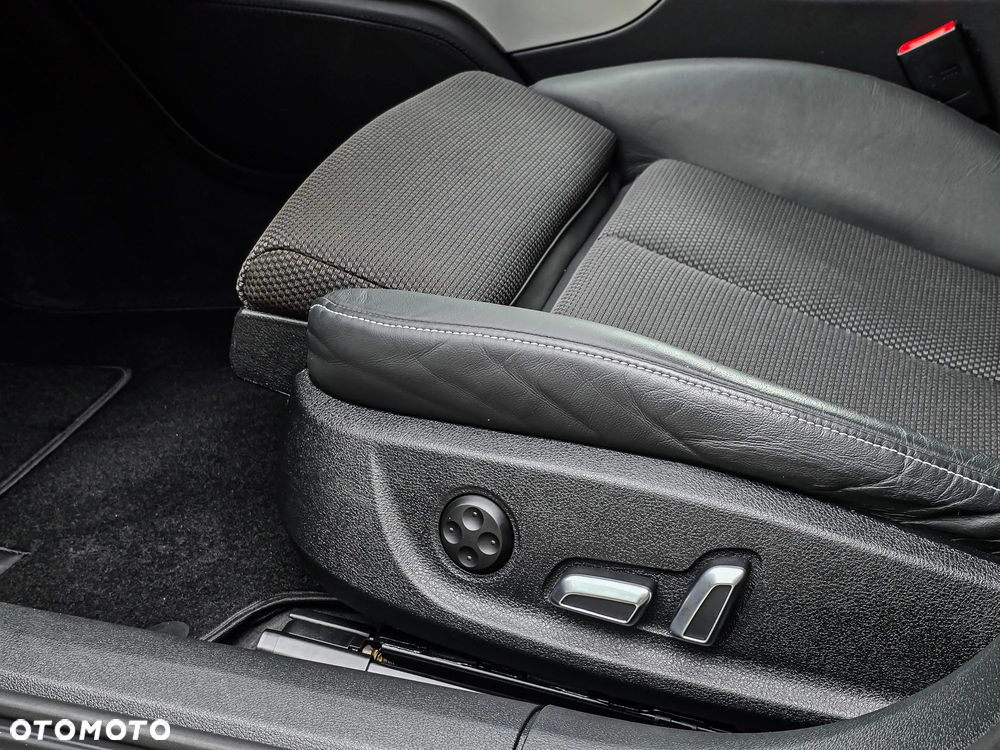 Audi A6 Avant - 30