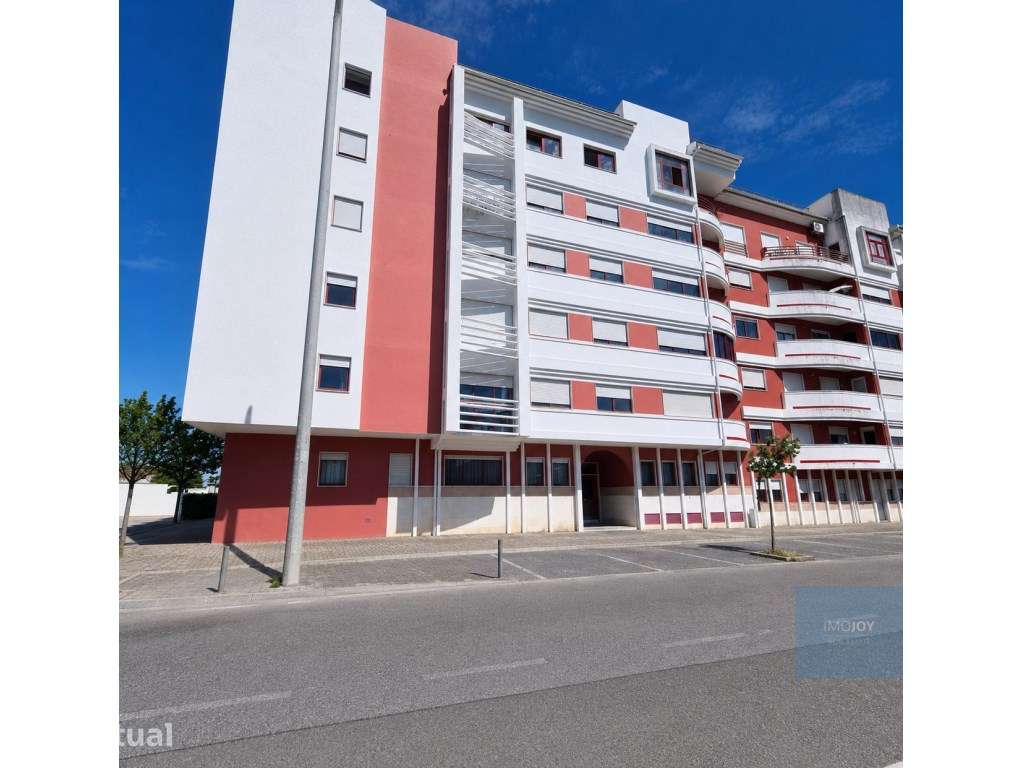 Apartamento T2 em Mem Martins - Grande imagem: 5/18