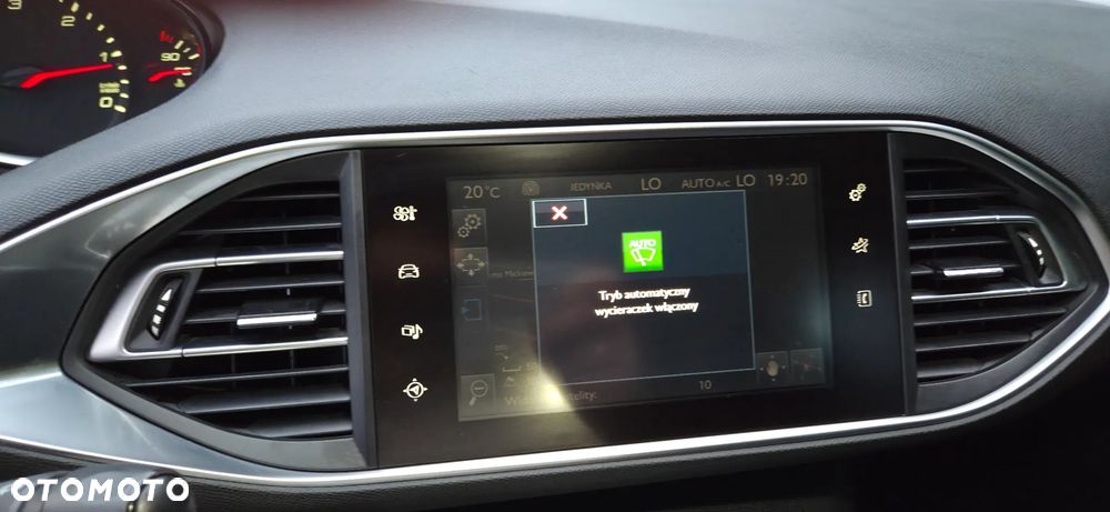 Peugeot 308 1.6 HDi Style - 32