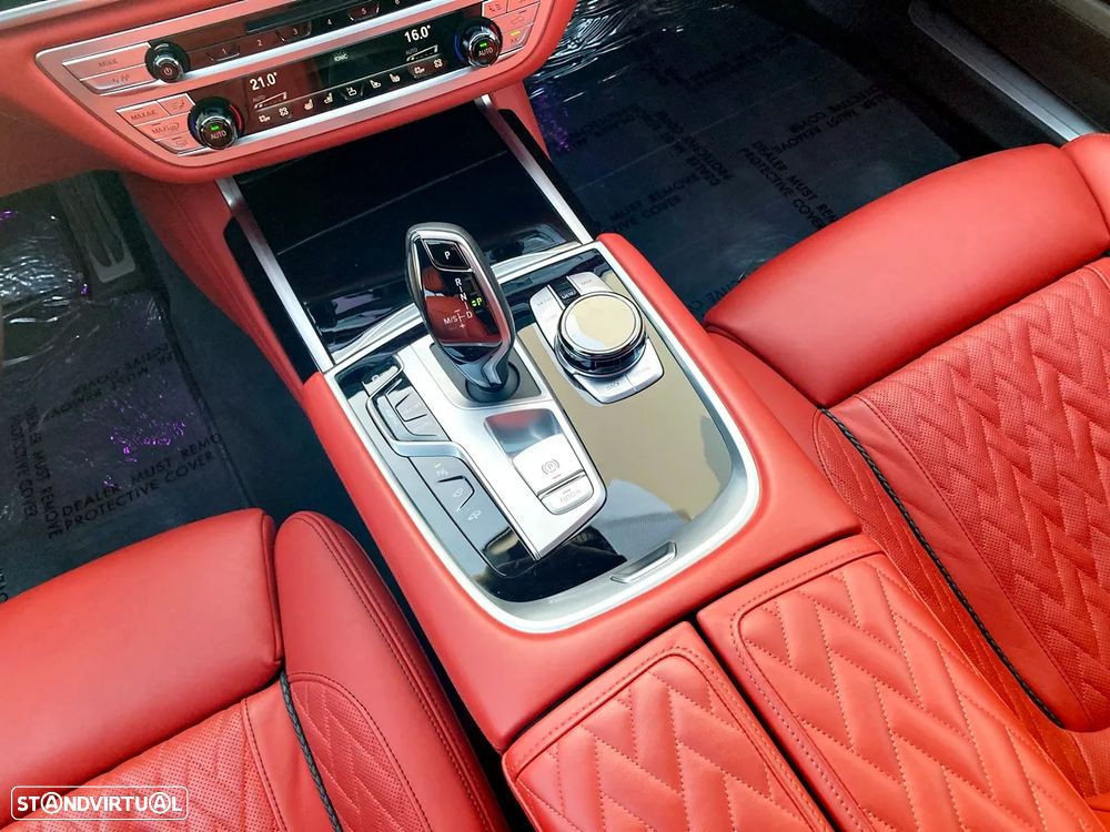 BMW 750 Li xDrive Pack M - 19