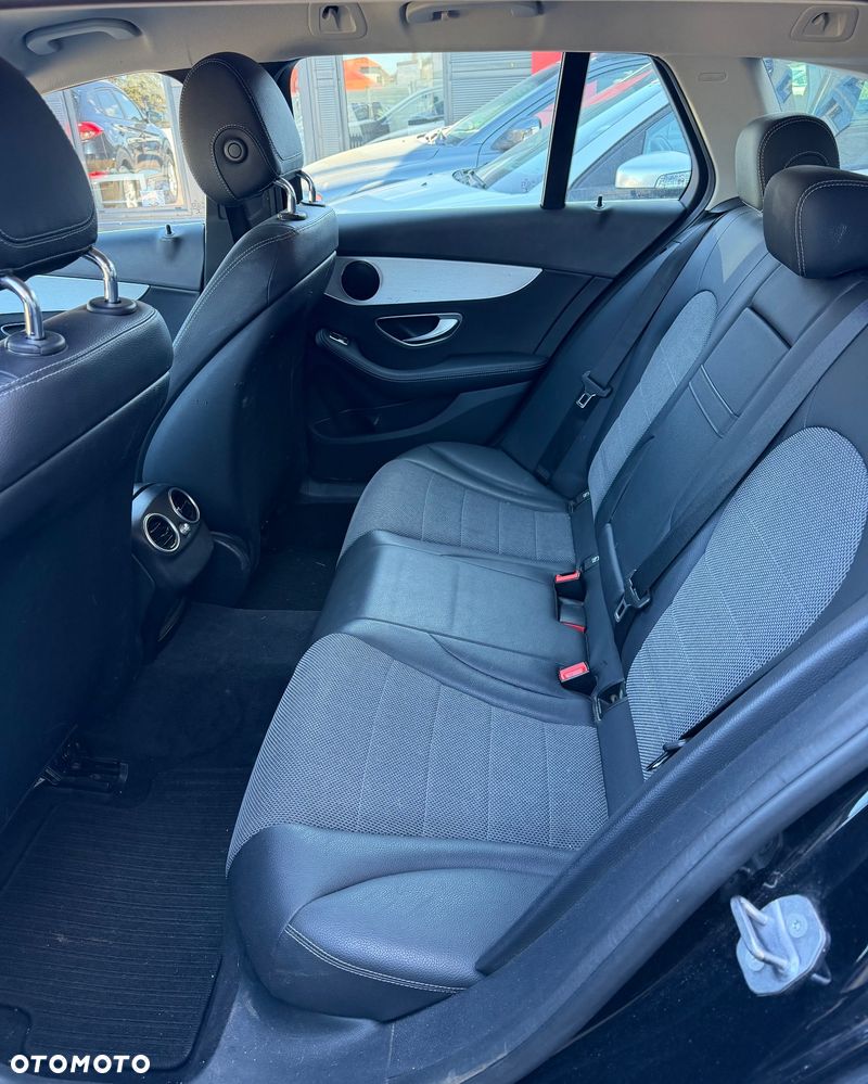 Mercedes-Benz Klasa C 180 Avantgarde - 15