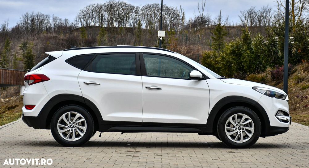 Hyundai Tucson blue 1.7 CRDi 2WD Style - 8