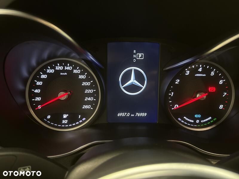 Mercedes-Benz GLC - 14