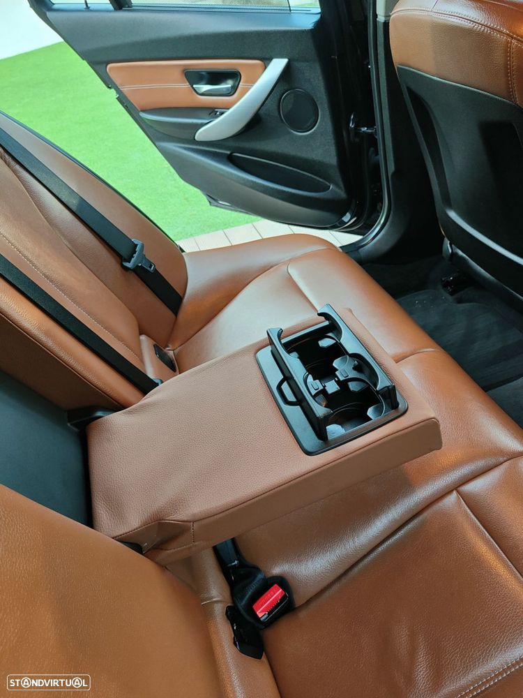 BMW 320 d Auto Line Sport - 39