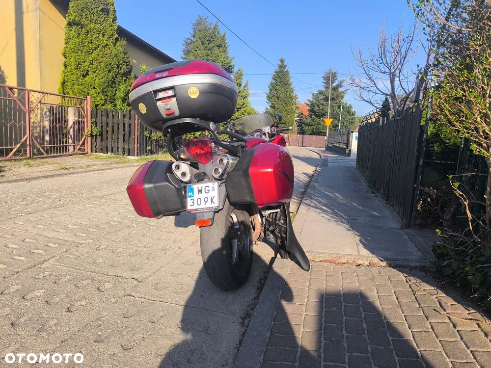 Honda VFR - 6
