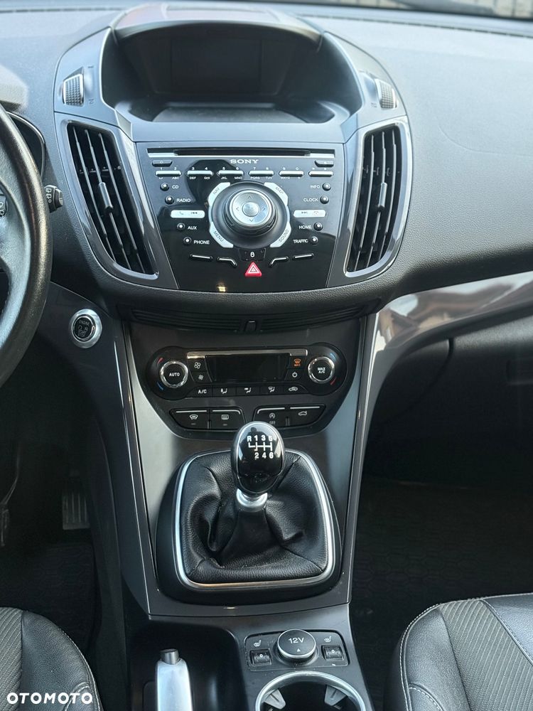 Ford Kuga 2.0 TDCi 4x2 Titanium - 16